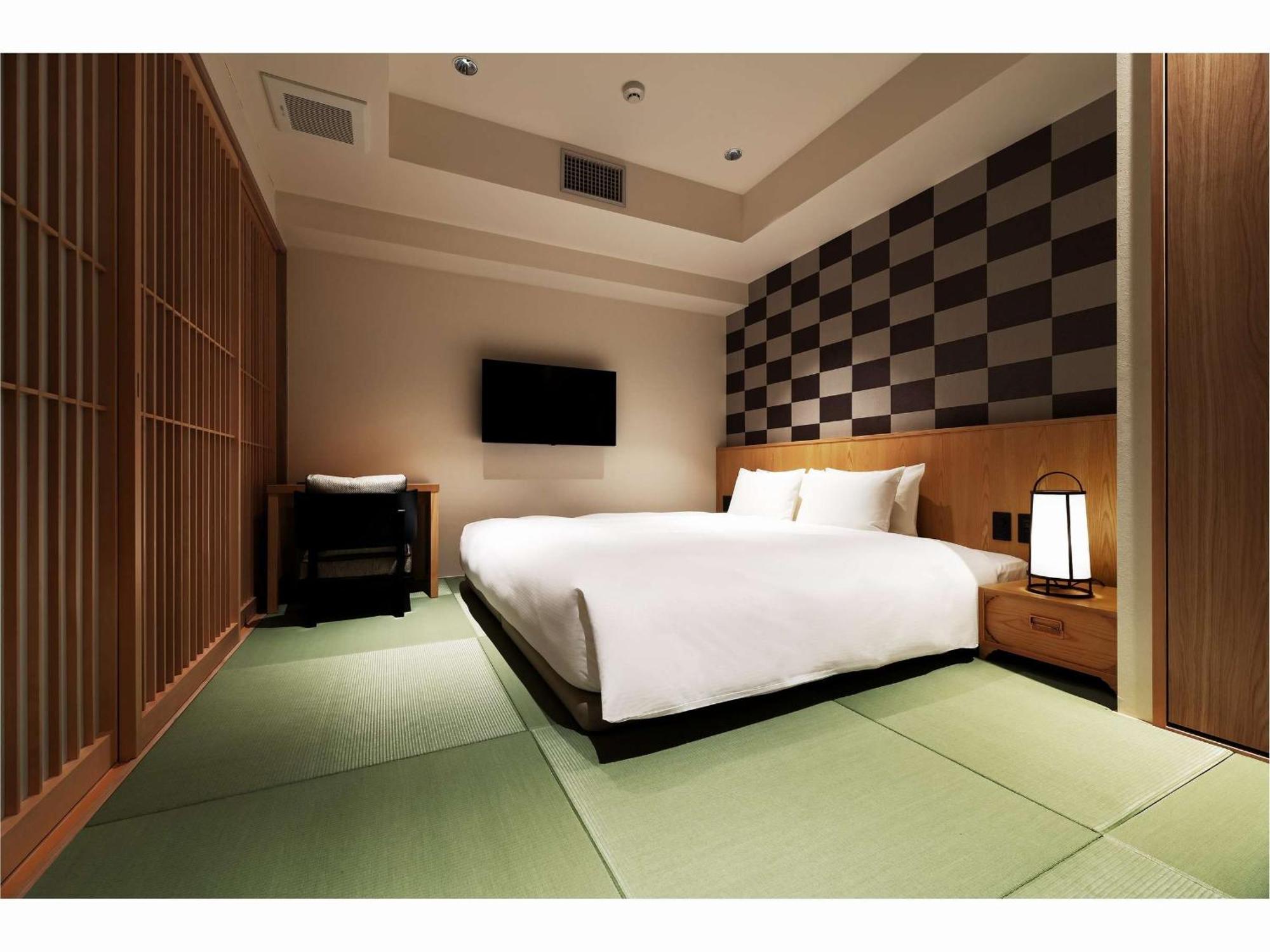 Japanese style King Bed Room Partially Open Air Bath Upper floors