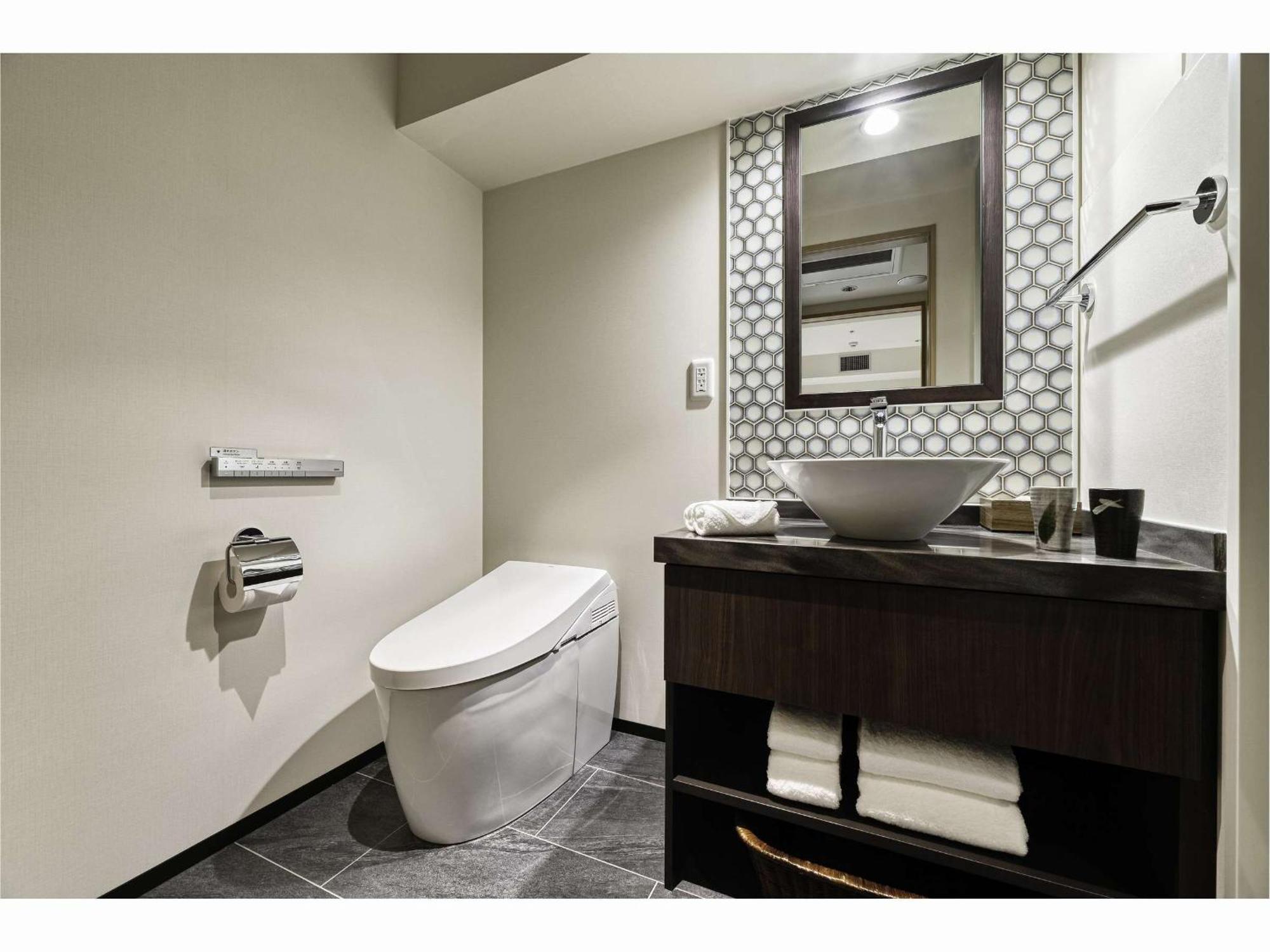 Japanese style King Bed Room Partially Open Air Bath Upper floors